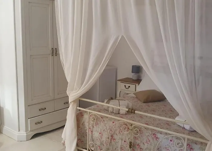 Dimora Feo Aparthotel 3*